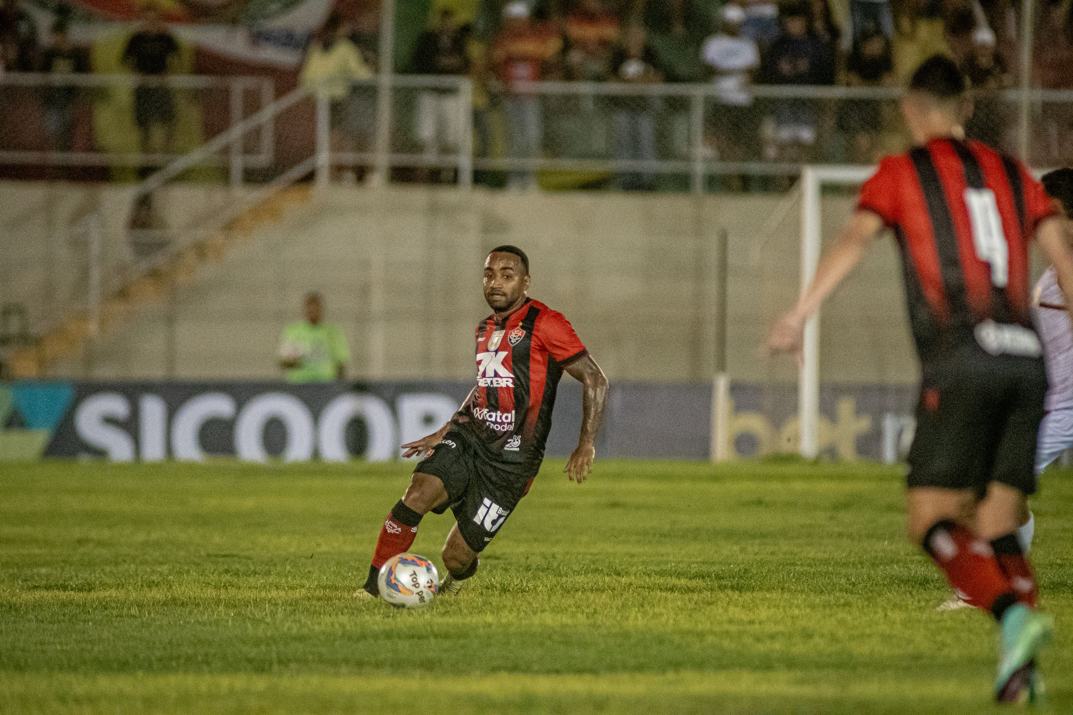 Dionísio em ação pelo Vitória | Foto: Victor Ferreira/EC Vitória