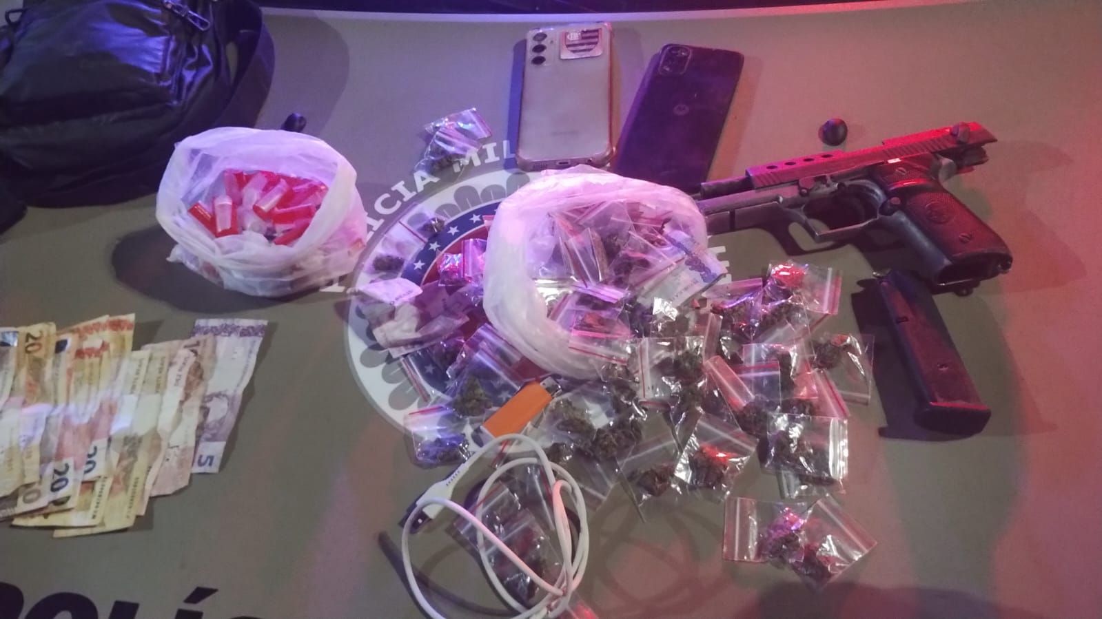 Objetos apreendidos pela PM. Foto: PMBA