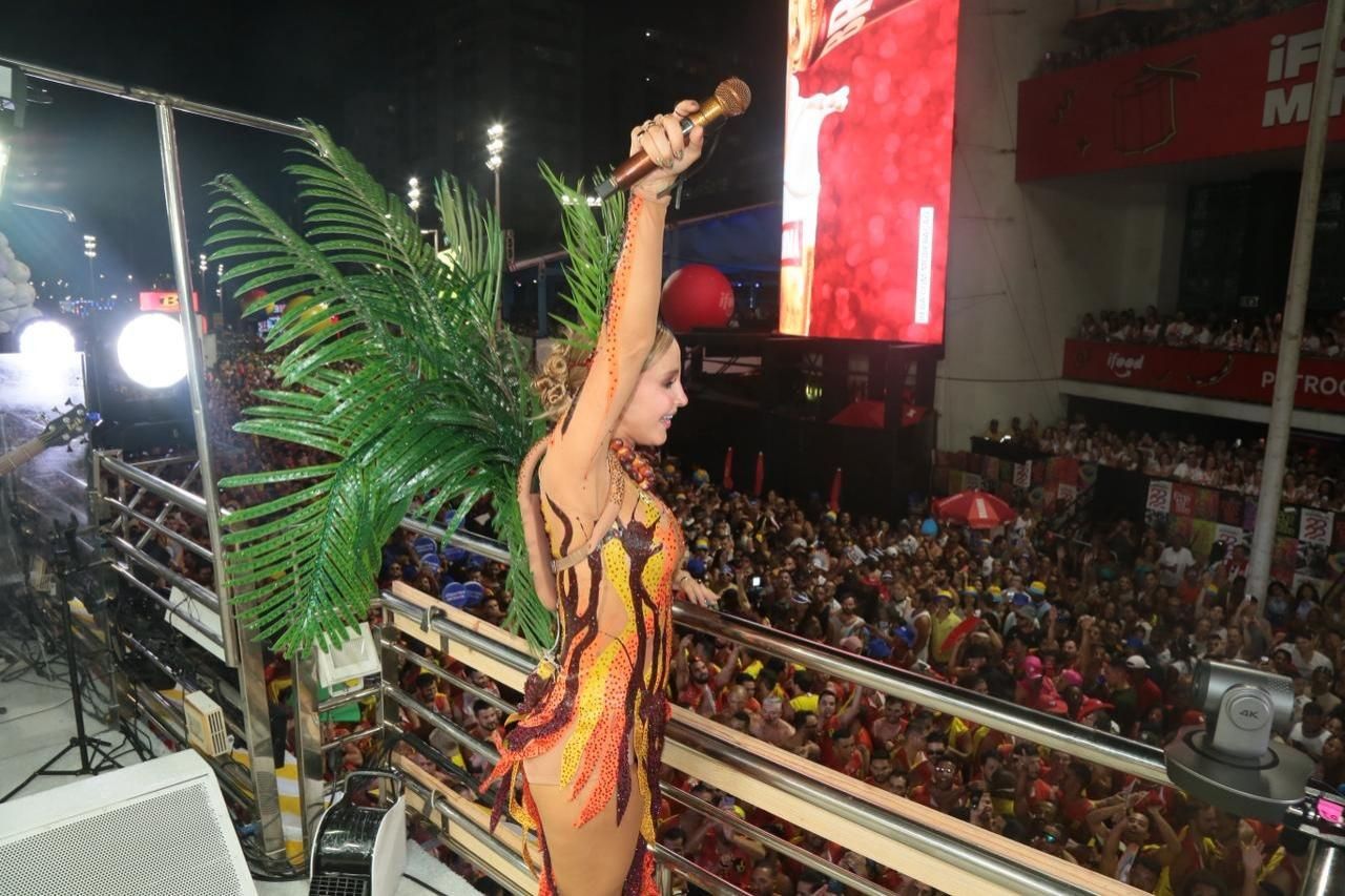 Ap&oacute;s iniciar a carreira solo em 2008, a artista manteve o Carnaval de Salvador como um dos principais palcos de sua atua&ccedil;&atilde;o. | Foto: Gilberto J&uacute;nior/Secom PMS