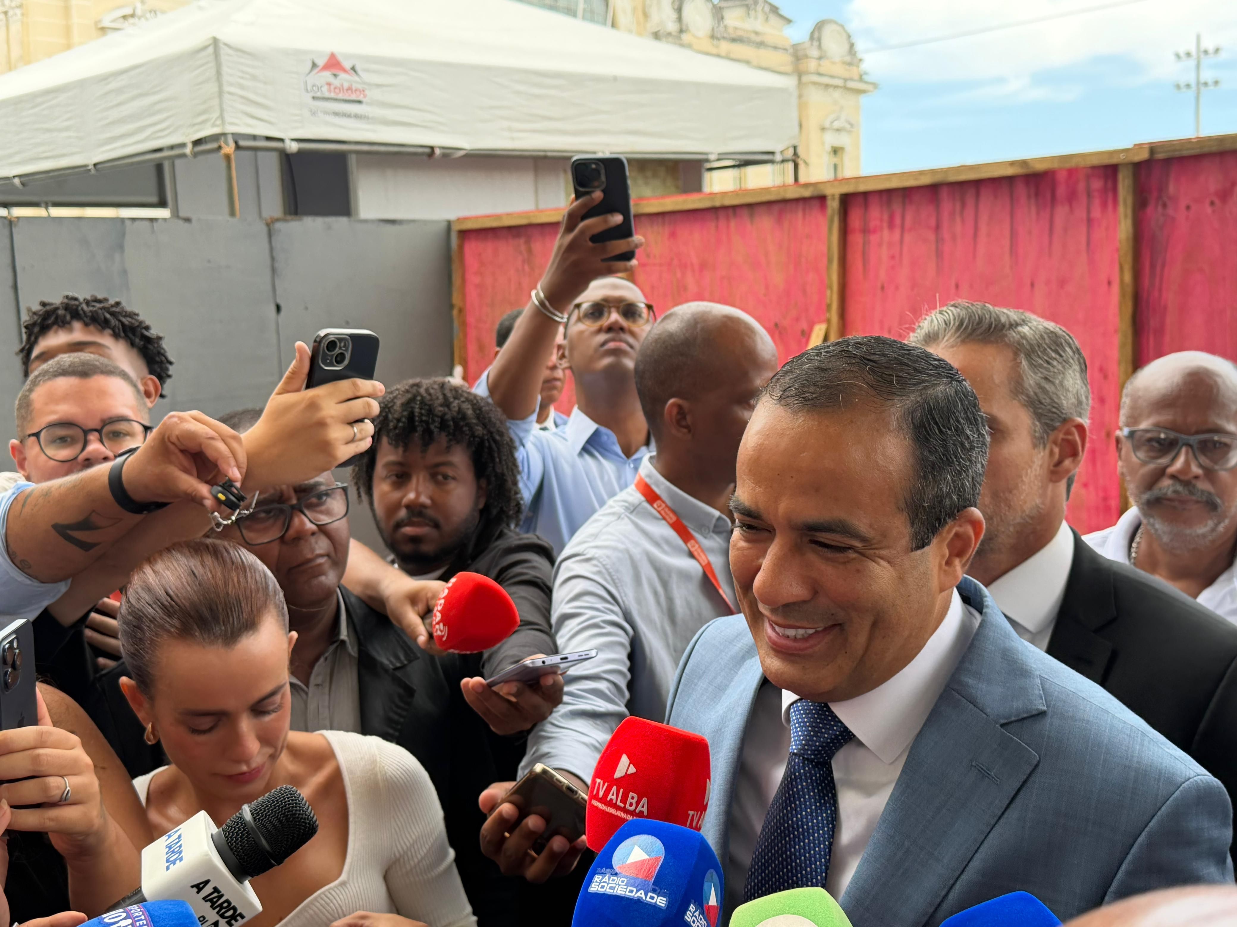 Durante a abertura dos trabalhos da C&acirc;mara, o prefeito Bruno Reis comentou o rompimento do senador Angelo Coronel com o PT na Bahia. | Foto: Jo&atilde;o Tramm/Aratu On