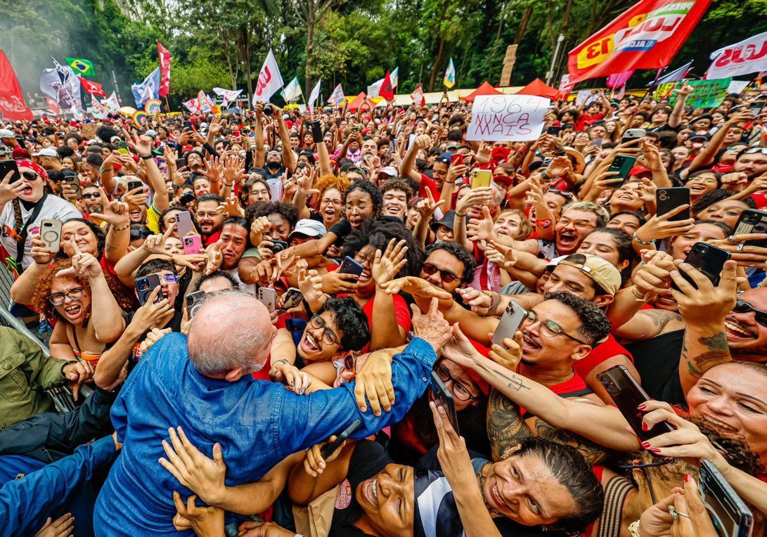 O presidente Luiz In&aacute;cio Lula da Silva (PT) foi reeleito neste domingo (25) para um quarto mandato na Presid&ecirc;ncia da Rep&uacute;blica. | Foto: Ag&ecirc;ncia Brasil