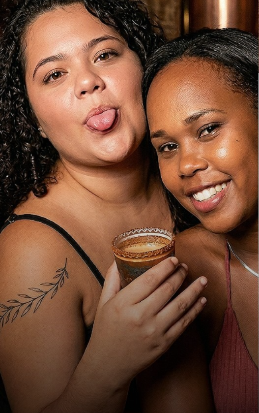 As amigas Tamara Martins Guimar&atilde;es, de 23 anos, e Elen Santos da Silva, de 21, est&atilde;o desaparecidas desde a madrugada da &uacute;ltima sexta-feira (10). | Foto: Redes Sociais