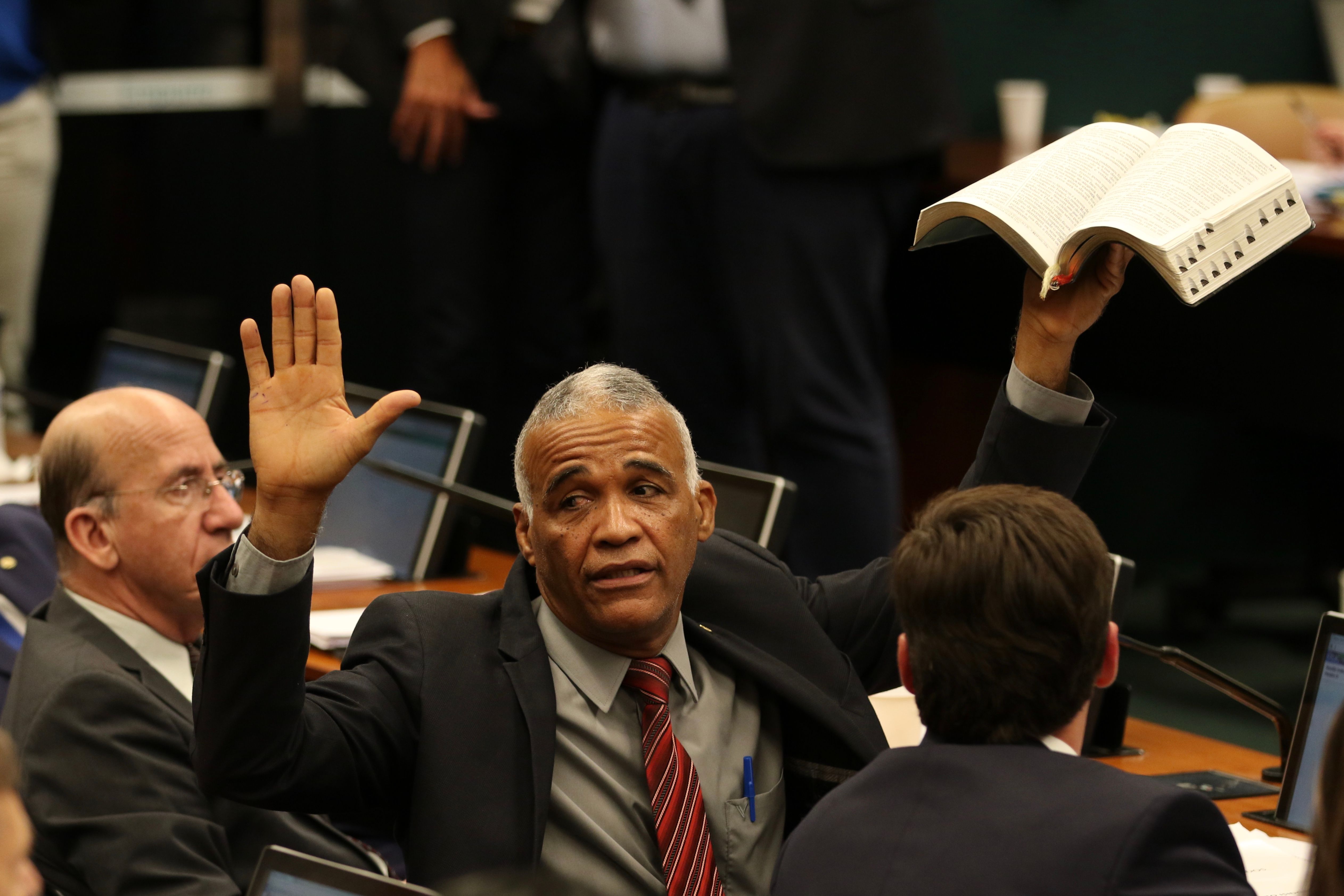 Pastor Sargento Isidório, candidato do Avante, lidera votação para a Câmara dos Deputados com 245,6 mil votos. | Foto: Fabio Rodrigues Pozzebom/Agência Brasil