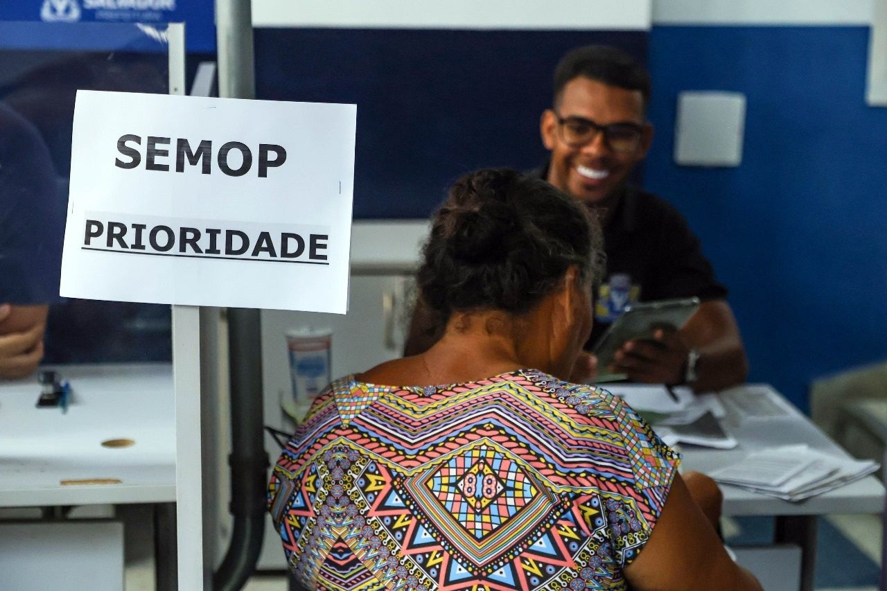 Fila De Prioridade Para Cadastro De Ambulante Em Salvador   Foto   Bruno Concha  Secom Pms