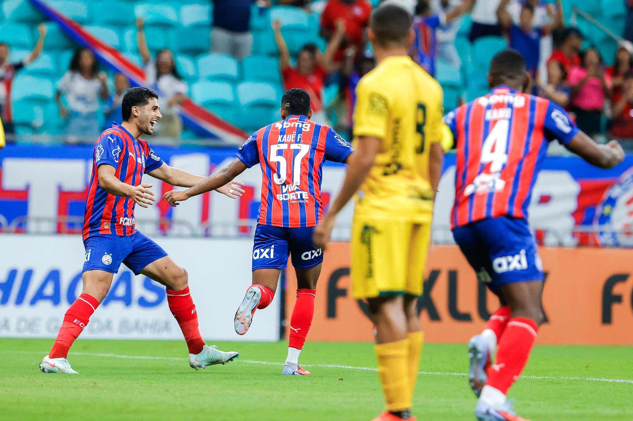Bahia e Porto se enfrentaram pela 6&ordf; rodada do Baian&atilde;o e, com um placar de 3x1, o Tricolor j&aacute; garantiu uma vaga nas semifinais. | Foto: Rafael Rodrigues/EC Bahia