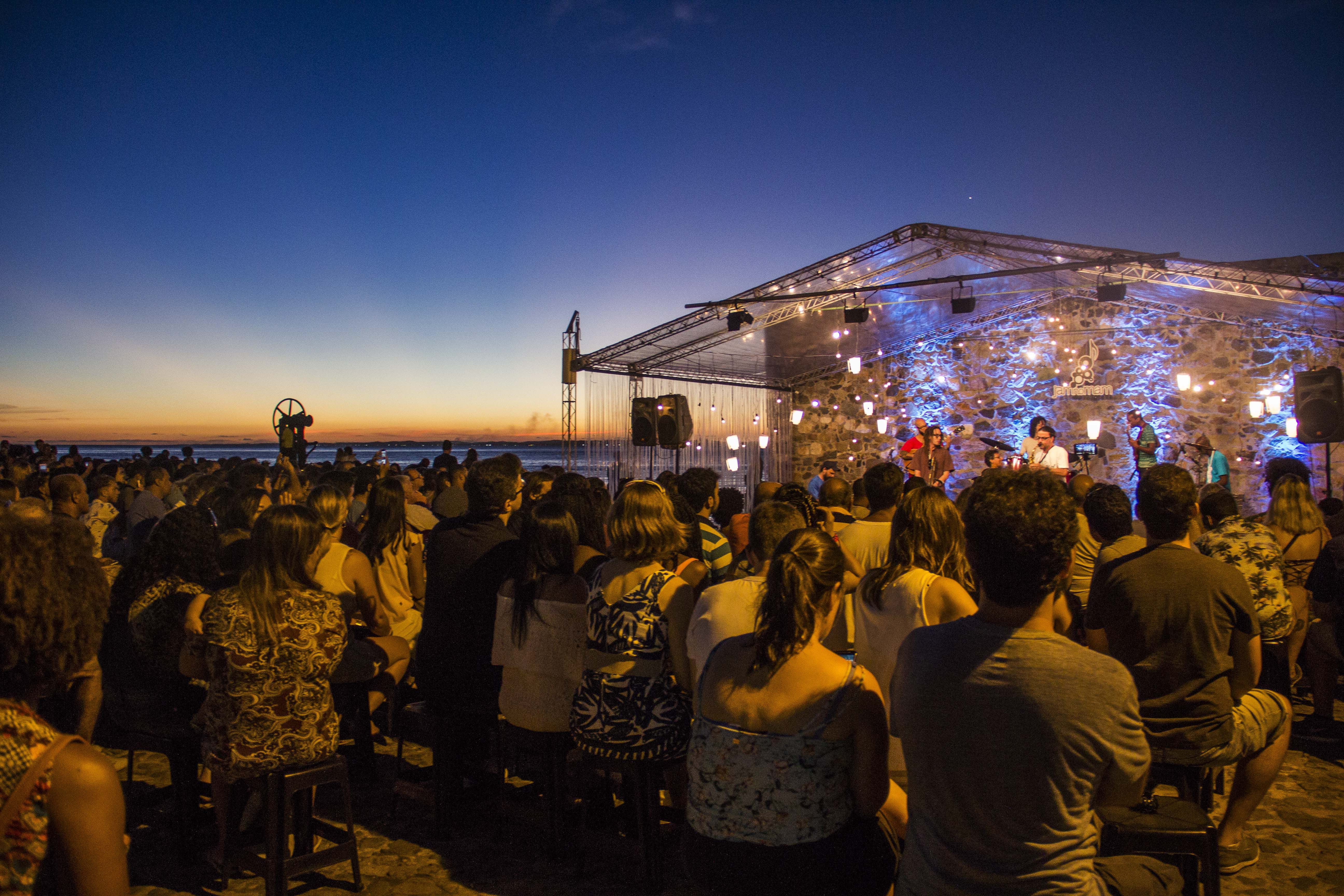 Nesta edi&ccedil;&atilde;o do JAM no MAM, o palco recebe o saxofonista baiano Joand&egrave;r Cruz. | Foto: Ligia Rizerio/Divulga&ccedil;&atilde;o