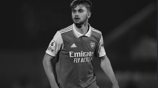 Formado Nas Divisões De Base Do Arsenal, Vigar Defendia as Cores Do Chichester City  Divulgação Reprodução Redes Sociais