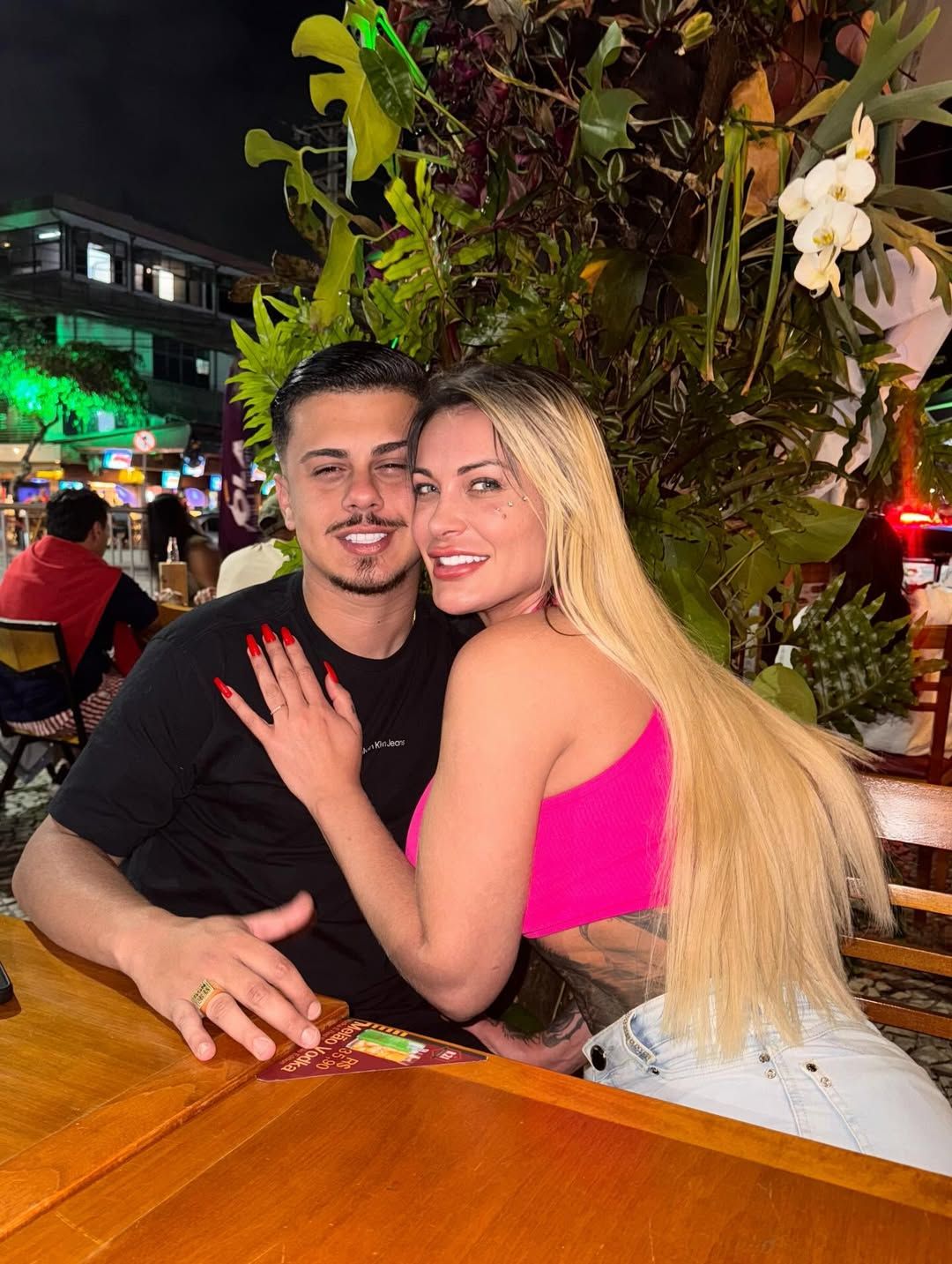 A influenciadora Andressa Urach confirmou o fim do casamento com o empres&aacute;rio Fl&aacute;vio Giglioli ap&oacute;s uma sequ&ecirc;ncia de conflitos. | Foto: Redes Sociais