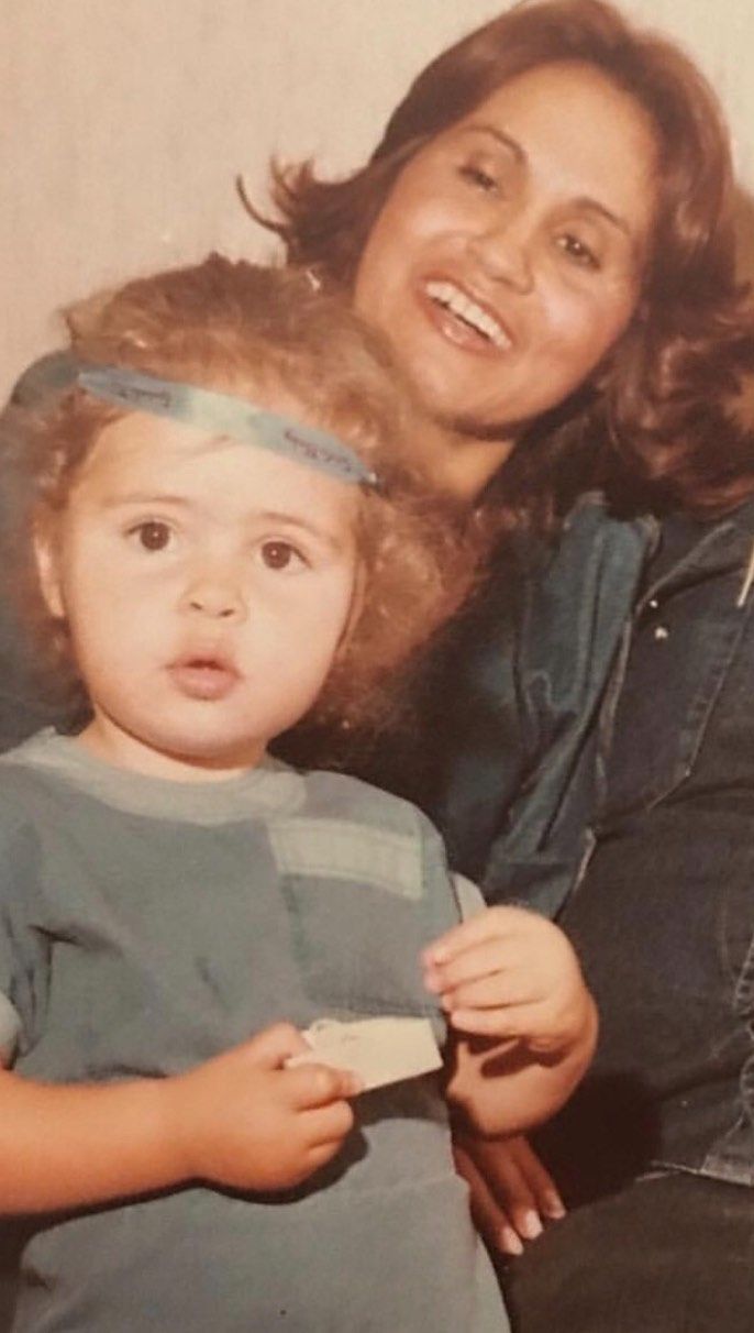 Aos 17 anos, Ana Paula perdeu a m&atilde;e em um acidente de carro. | Foto: Redes Sociais