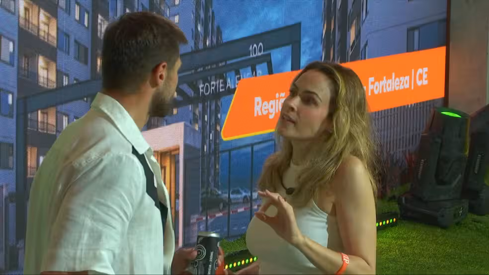 Na Festa do L&iacute;der, realizada na noite desta quarta-feira (18) no BBB 26, Ana Paula Renault e Jonas Sulzbach discutiram. | Foto: Gshow