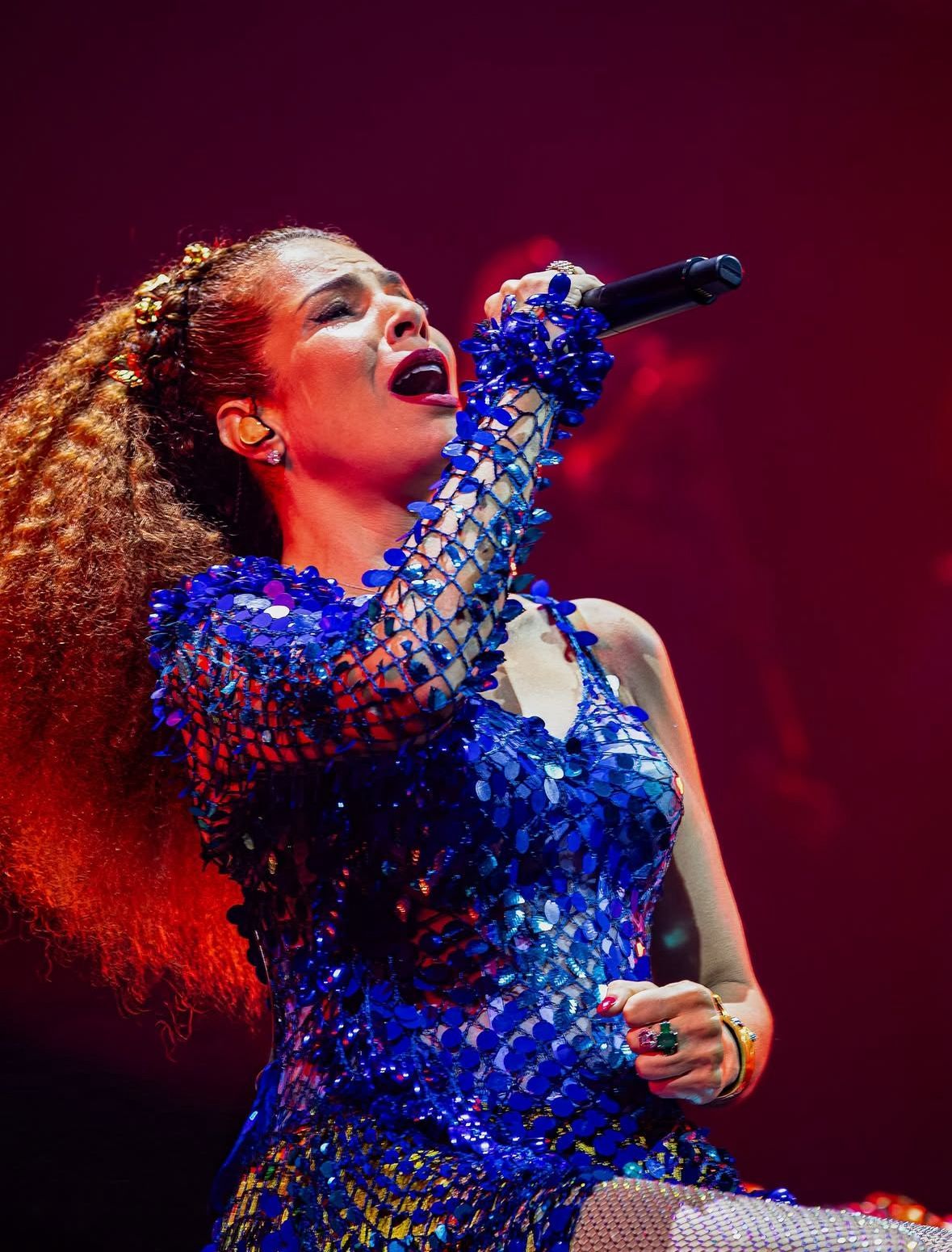 A cantora Vanessa da Mata revelou ter sido vítima de diversos episódios de violência de gênero desde a infância, incluindo tentativas de estupro. | Foto: Redes Sociais