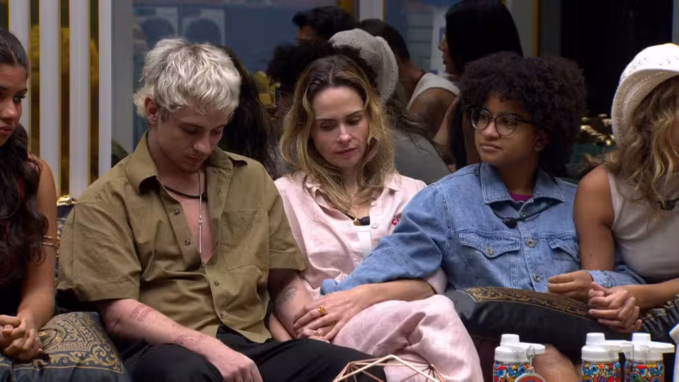 Gabriela, Jonas Sulzbach e Juliano Floss est&atilde;o no d&eacute;cimo Pared&atilde;o do BBB 26. | Foto: Gshow