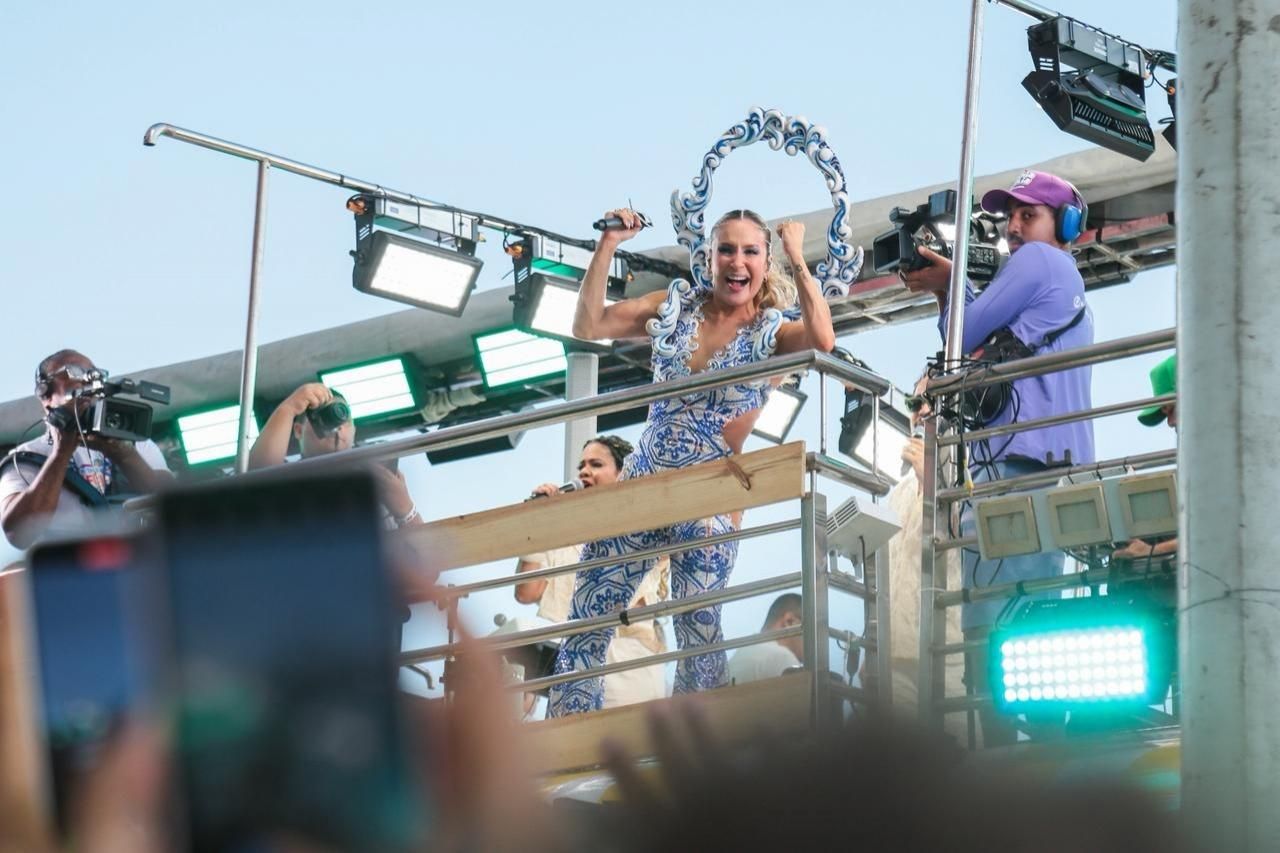 A presen&ccedil;a de Claudia Leitte na folia baiana come&ccedil;ou ainda nos anos 2000. | Foto: Gilberto J&uacute;nior/Secom PMS