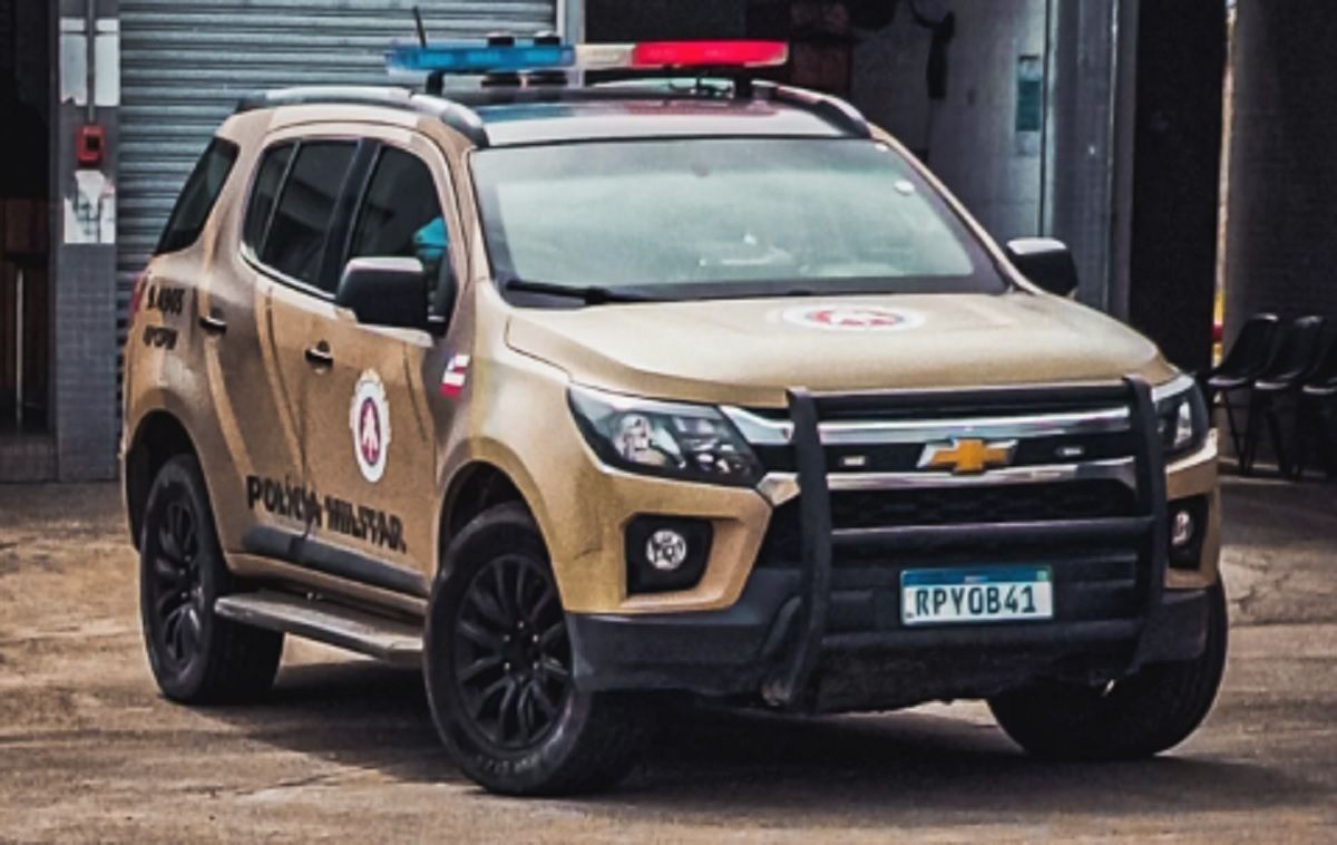 Viatura da PM &eacute; atingida por tiros. Foto: Ilustrativa | PMBA